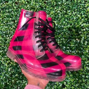 🦩 Misty mountain Pink Purple Black Rubber Doc Style Boot Size 40
